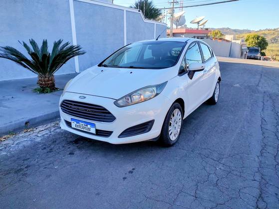 FORD FIESTA 1.5 S HATCH 16V FLEX 4P MANUAL FORD FIESTA 1.5 S HATCH 16V FLEX 4P MANUAL